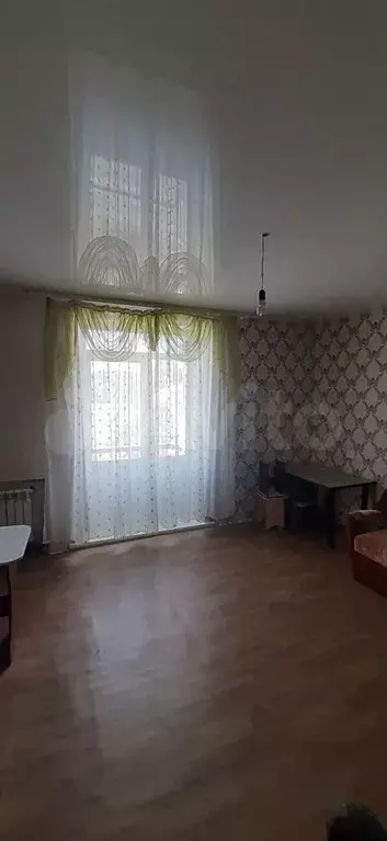 Комната 20 м в 3-к., 3/3 эт. - Фото 0
