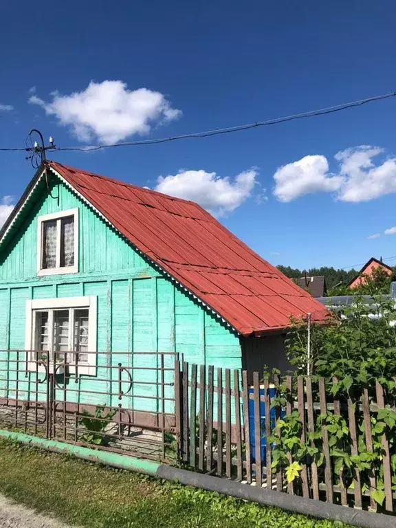 Дом в Свердловская область, Первоуральск № 43 АО треста УТТС КС,  (24 ... - Фото 0