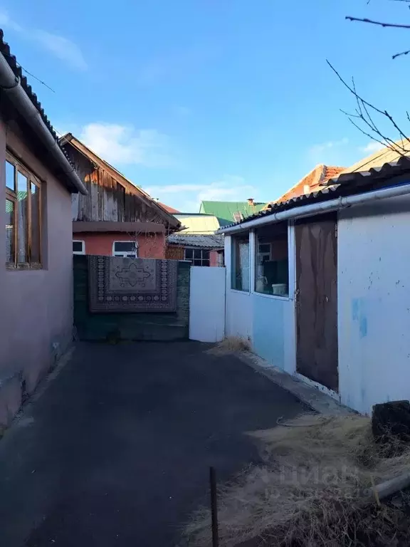 Дом в Северная Осетия, Владикавказ ул. Ушинского (65 м) - Фото 1