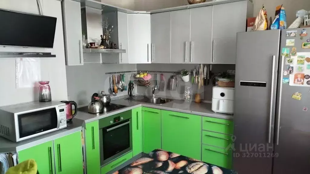 3-к кв. Курская область, Курск просп. Вячеслава Клыкова, 7 (78.8 м) - Фото 1