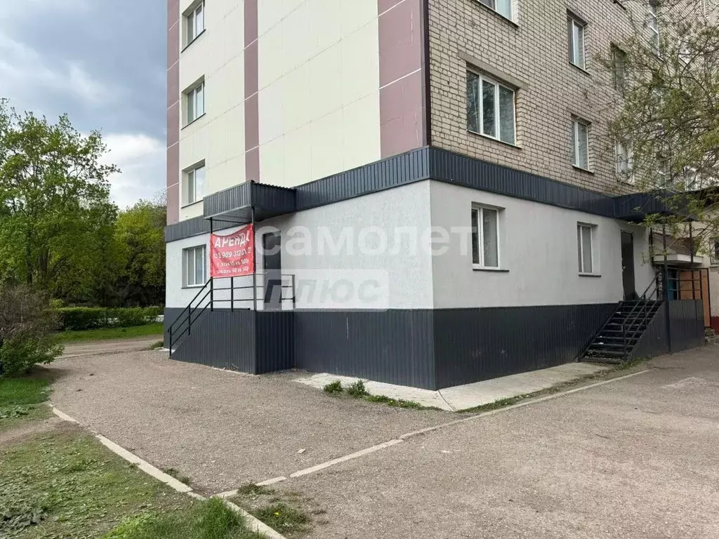 Помещение свободного назначения в Татарстан, Бугульма ул. Газинура ... - Фото 0