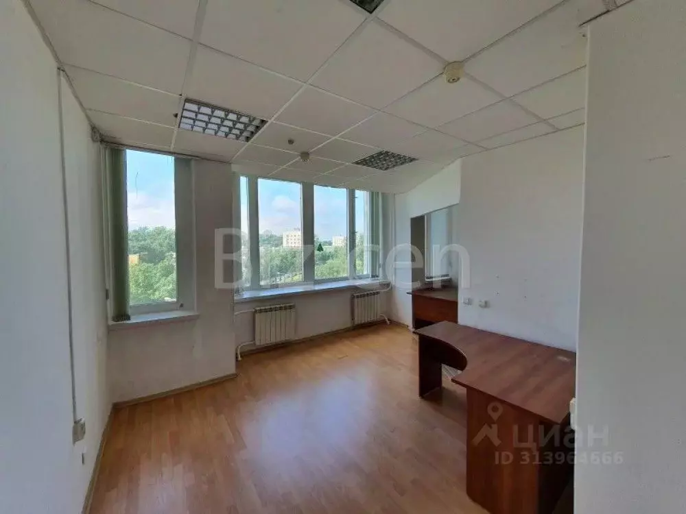 Офис в Санкт-Петербург пл. Конституции, 2 (31 м) - Фото 0