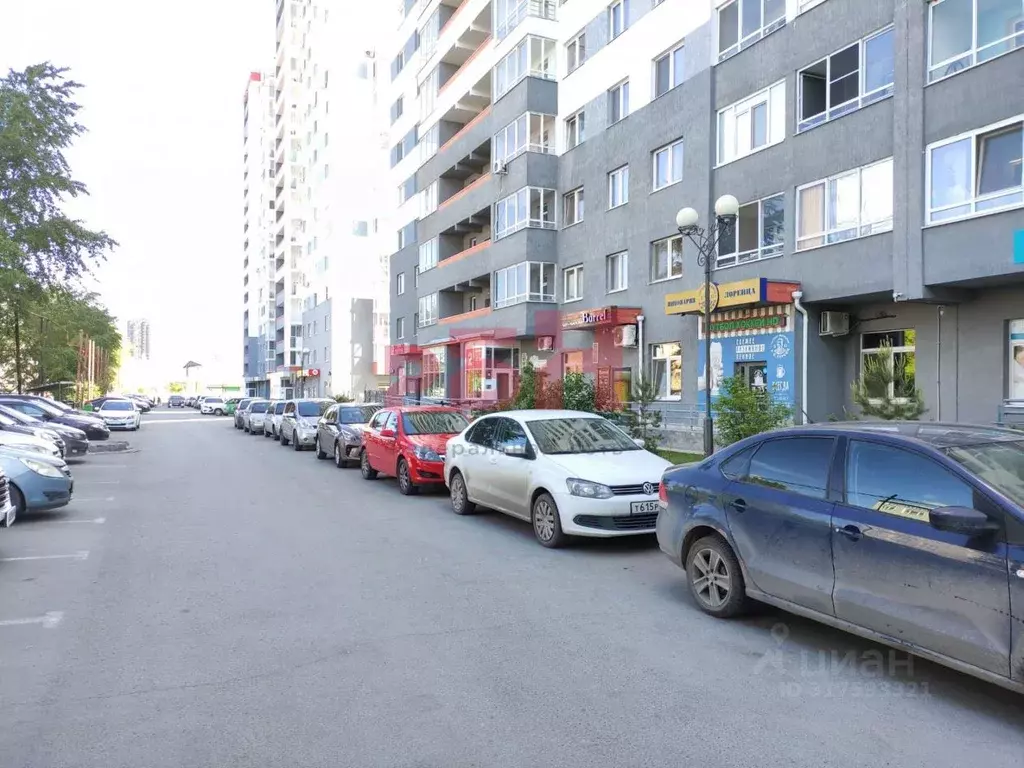 Помещение свободного назначения в Тюменская область, Тюмень ул. ... - Фото 1