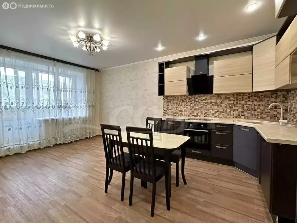2-комнатная квартира: Тюмень, Широтная улица, 172А (67.2 м) - Фото 1