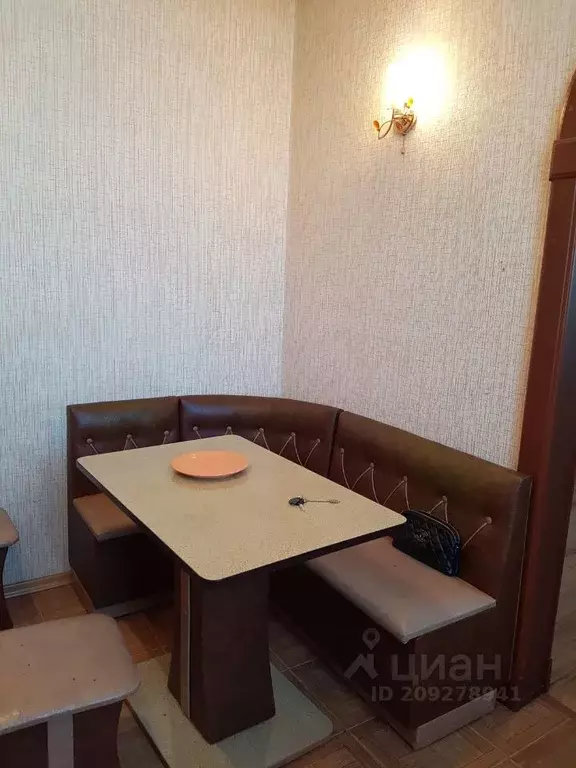 2-к кв. Иркутская область, Иркутск ул. Ленина, 25 (50.0 м) - Фото 2