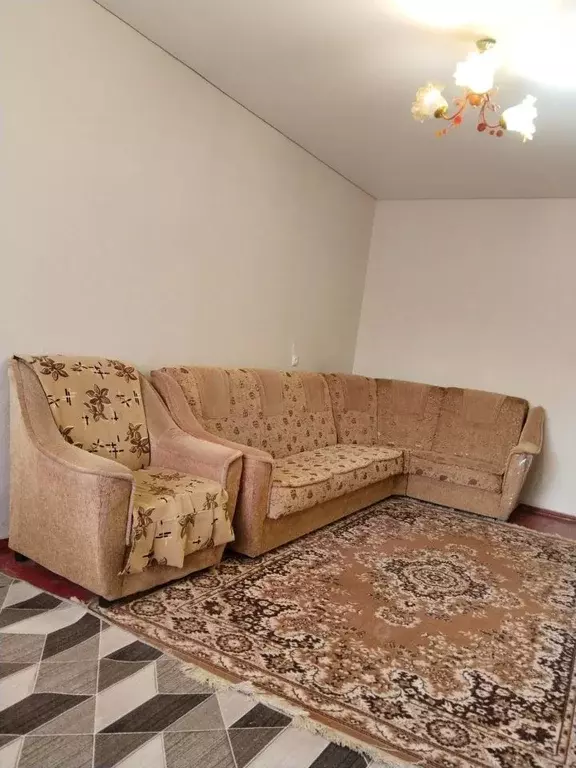1-к кв. Ростовская область, Новочеркасск ул. Мичурина, 25/92 (31.0 м) - Фото 0