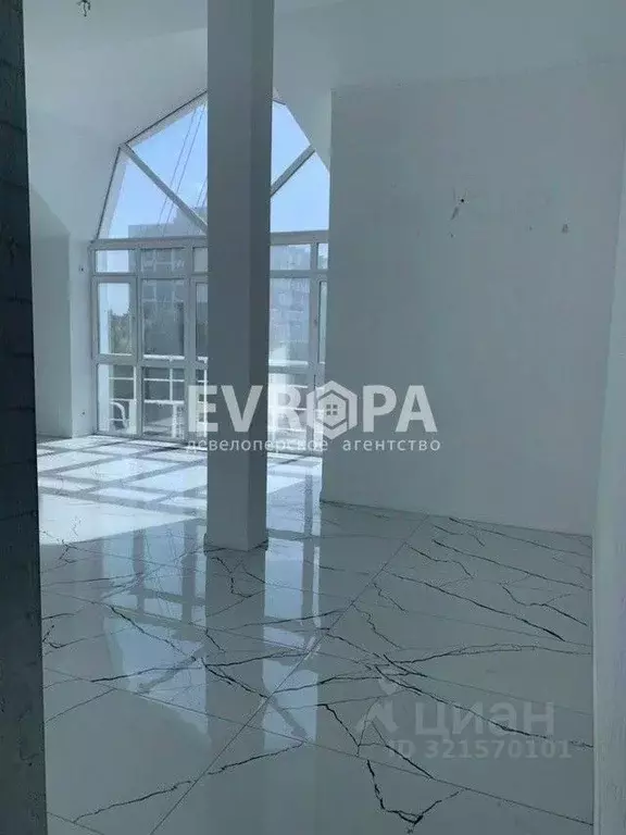 Офис в Ульяновская область, Ульяновск ул. Радищева, 143 (47 м) - Фото 1