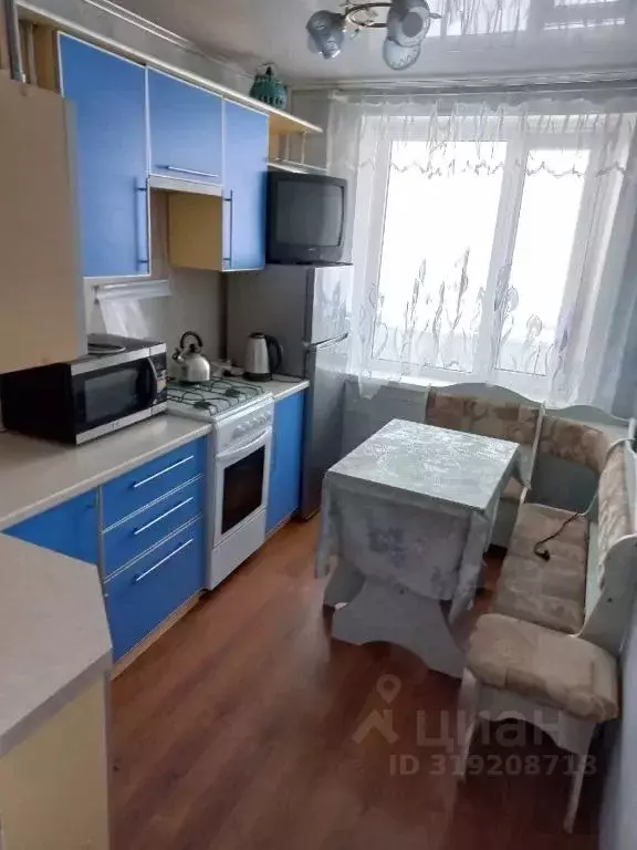 3-к кв. Вологодская область, Шексна рп, Шексна Северная мкр ул. ... - Фото 0