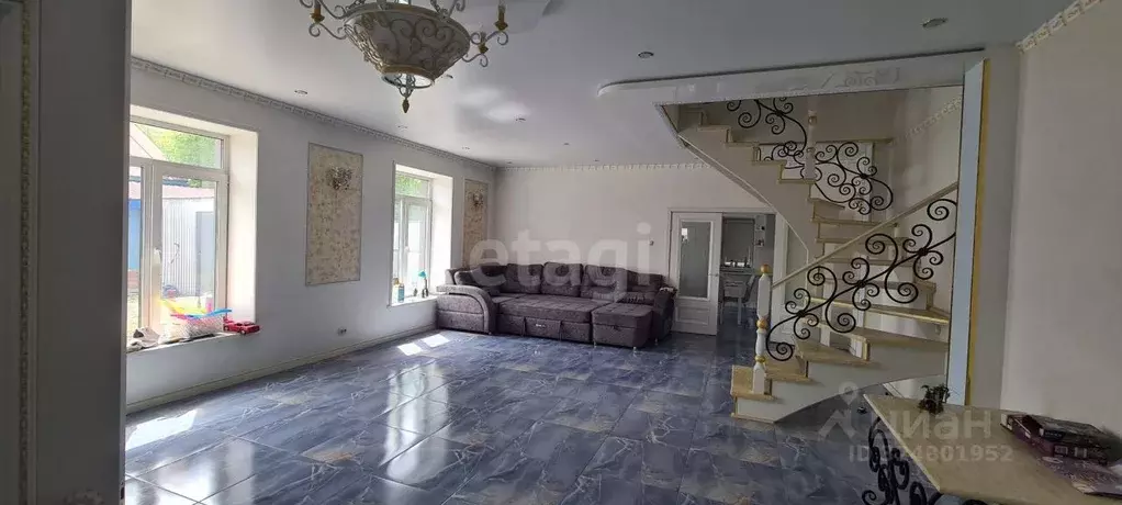 Дом в Амурская область, Благовещенск Высокая ул., 217 (154 м) - Фото 1