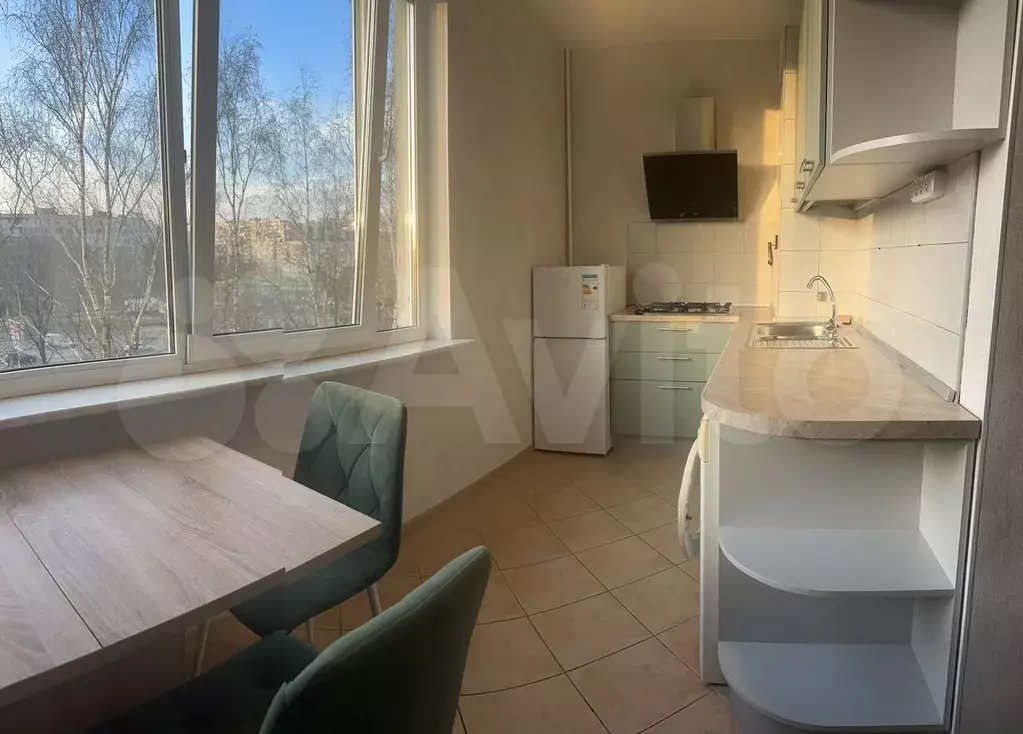 4-к. квартира, 85 м, 4/9 эт. - Фото 0