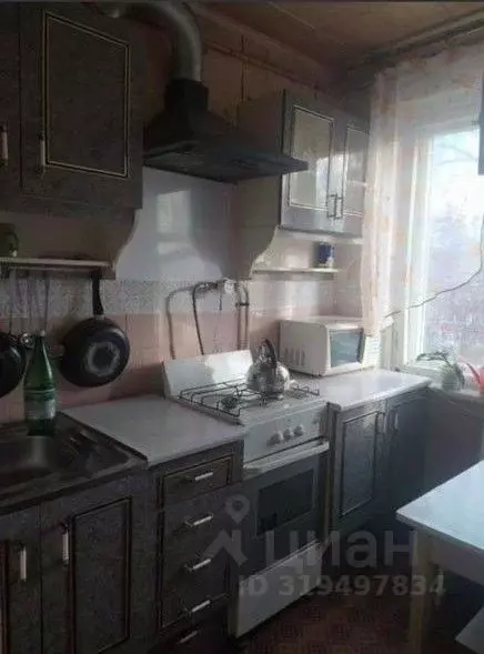 2-к кв. Белгородская область, Старый Оскол Интернациональный мкр, 10 ... - Фото 0