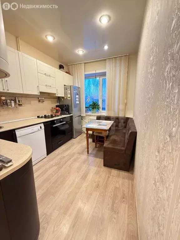 3-комнатная квартира: Новодвинск, улица Советов, 30 (64.5 м) - Фото 1