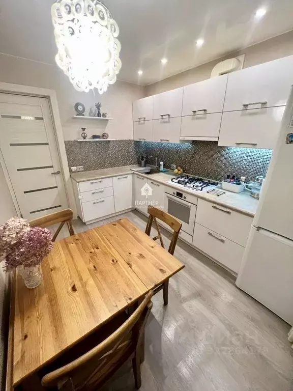 3-к кв. Владимирская область, Ковров Запольная ул., 24к1 (64.9 м) - Фото 1