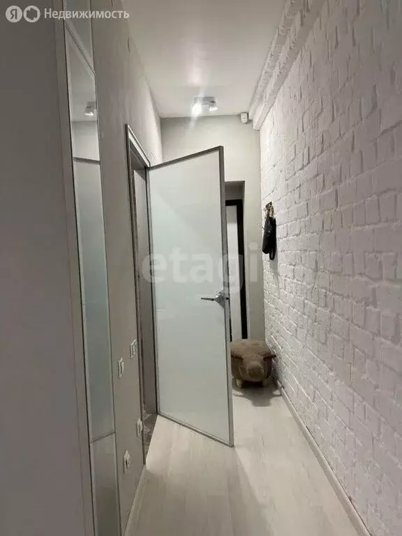 1-комнатная квартира: Иркутск, улица Степана Разина, 9 (51 м) - Фото 2