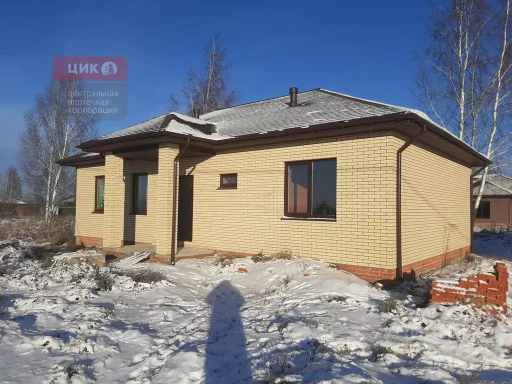 Дом в Рязанская область, Рязанский район, Вышгородское с/пос, с. ... - Фото 1