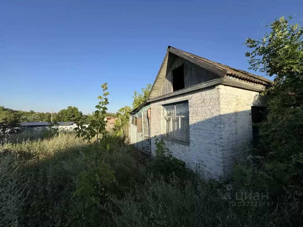 Дом в Волгоградская область, Волгоград Электромонтажник СНТ, 76 (19 м) - Фото 1