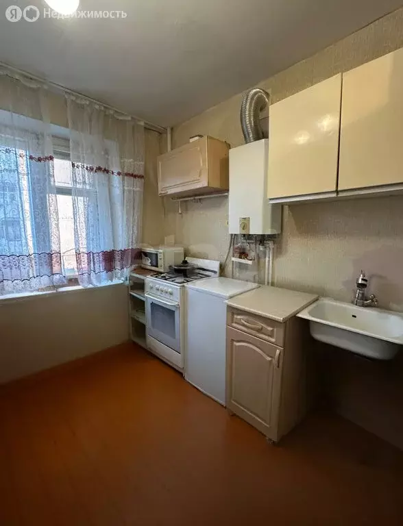 1-комнатная квартира: Чебаркуль, улица Карпенко, 13Б (44 м) - Фото 2