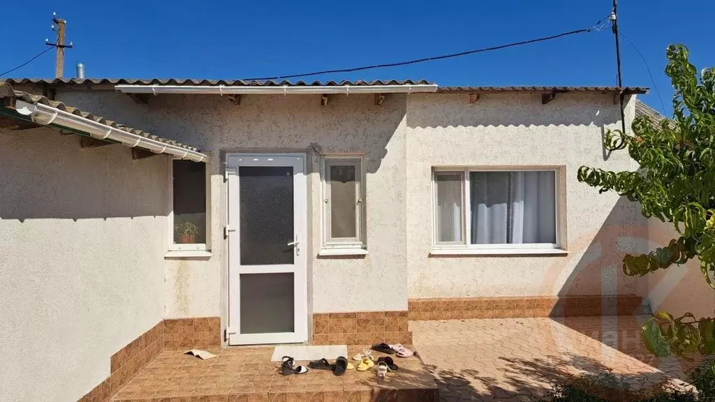 Дом в Крым, Сакский район, с. Воробьево ул. Гагарина, 30/1 (110 м) - Фото 1