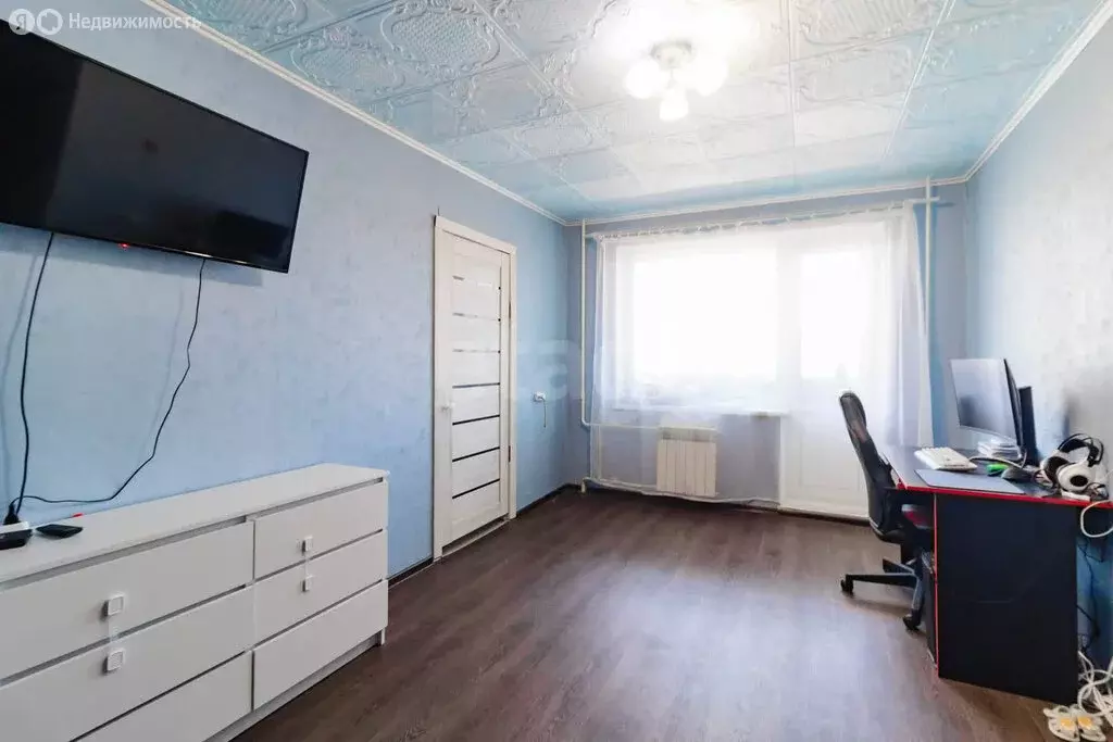3-комнатная квартира: Комсомольск-на-Амуре, улица Дикопольцева, 38к3 ... - Фото 1