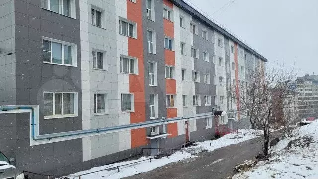 Комната 12 м в 6-к., 2/5 эт. - Фото 0