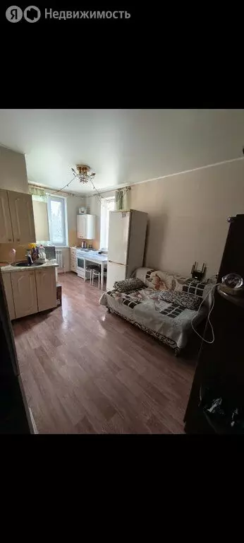 3-комнатная квартира: Уфа, улица Чкалова, 96 (50 м) - Фото 1