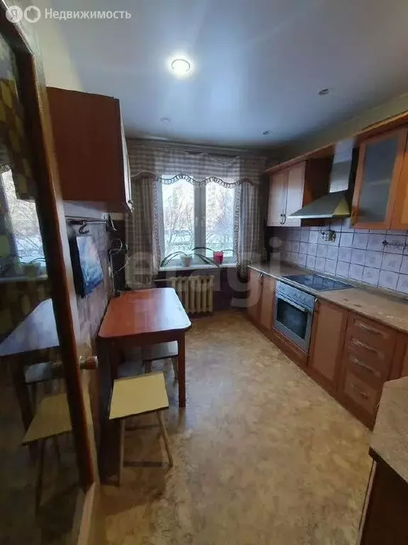 3-комнатная квартира: Киров, Ленинский район, улица Азина, 5 (64.8 м) - Фото 2