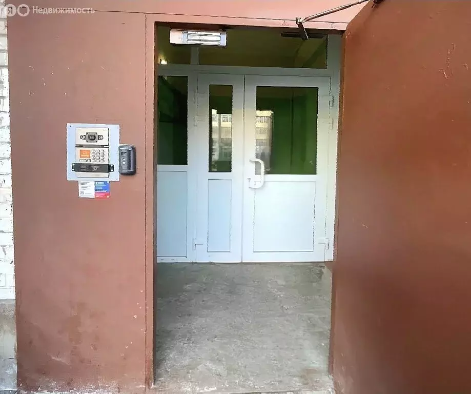 3-комнатная квартира: Санкт-Петербург, улица Демьяна Бедного, 26к3 (73 ... - Фото 2