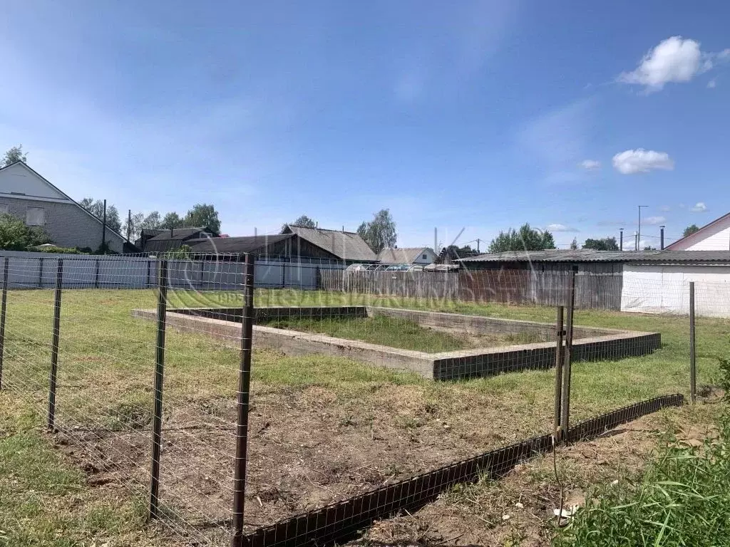 Участок в Ленинградская область, Лодейное поле пер. Строителей, 8А ... - Фото 1