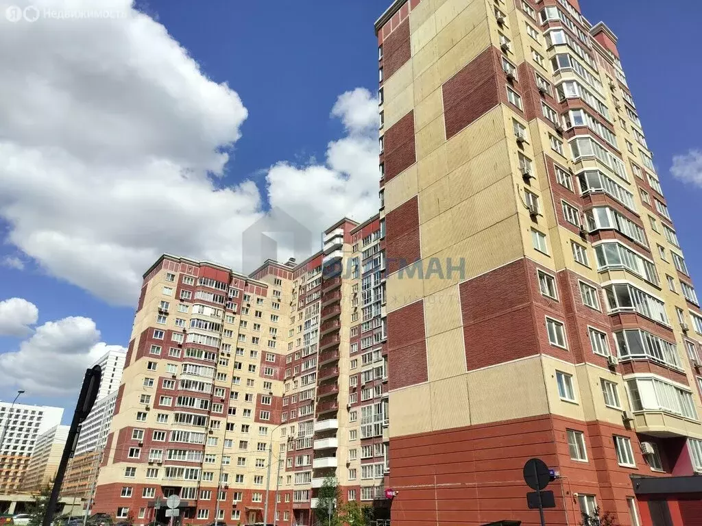 3-комнатная квартира: посёлок городского типа Боброво, Лесная улица, ... - Фото 1