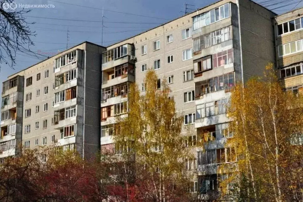 3-комнатная квартира: Екатеринбург, улица Академика Бардина, 27 (63 м) - Фото 0