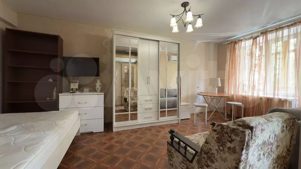 1-к. квартира, 32 м, 4/9 эт. - Фото 0