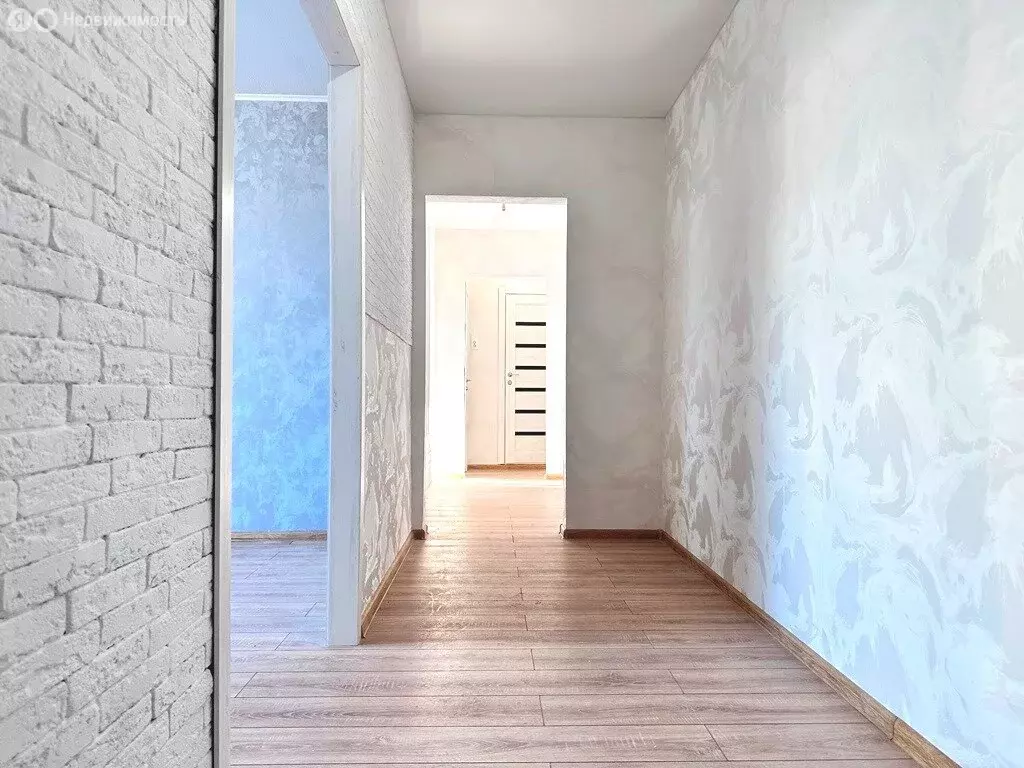 3-комнатная квартира: Лобня, улица Калинина, 21 (71.7 м) - Фото 2