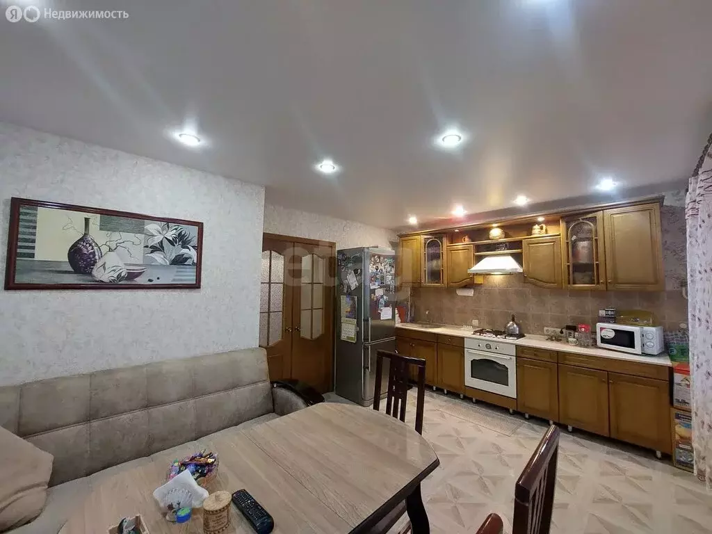 2-комнатная квартира: Котлас, улица Невского, 6 (59.1 м) - Фото 2