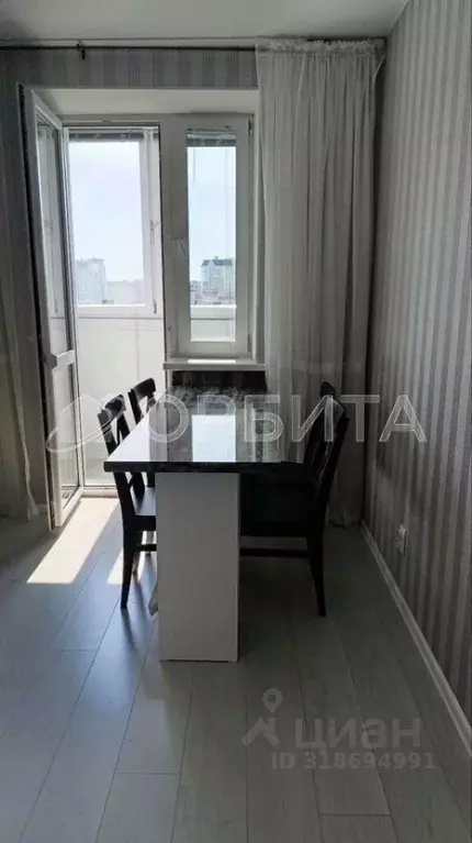 1-к кв. Тюменская область, Тюмень ул. Раушана Абдуллина, 2 (34.0 м) - Фото 1