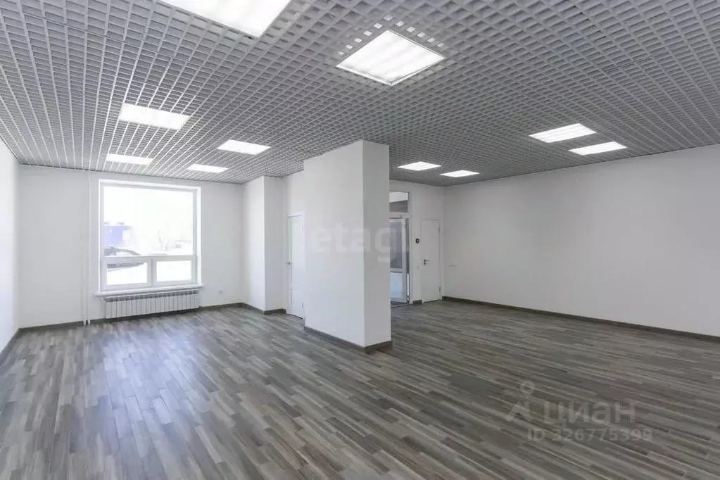 Помещение свободного назначения в Тюменская область, Тюмень ул. ... - Фото 2