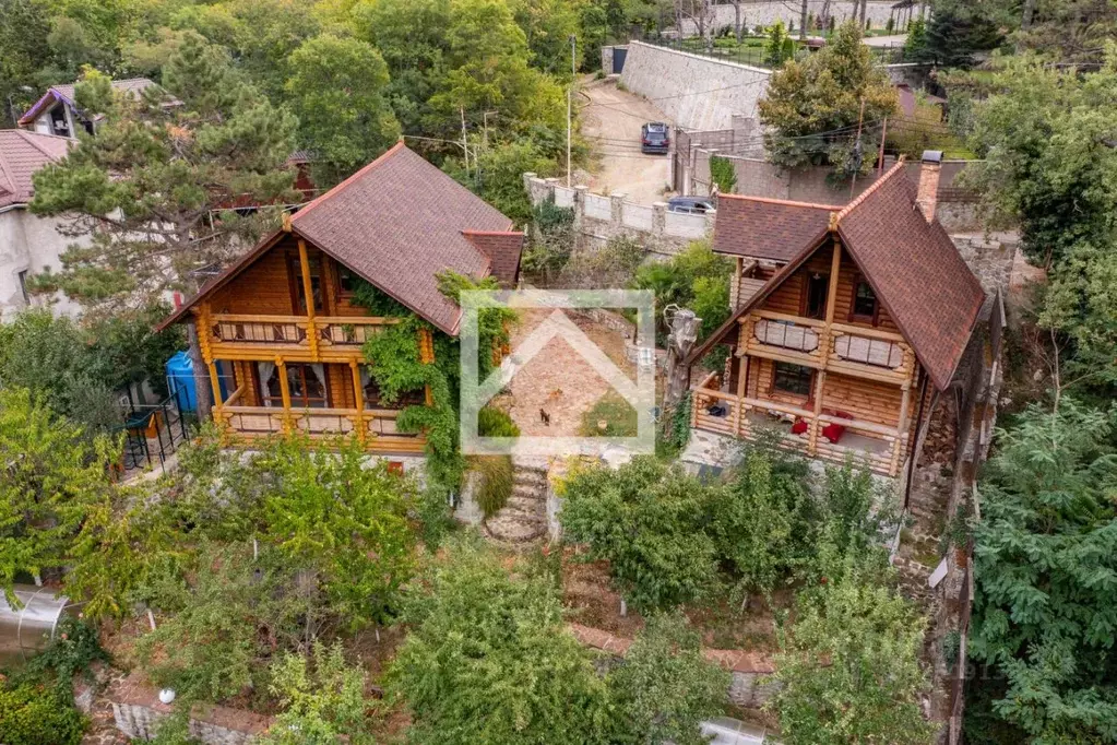 Дом в Крым, Ялта городской округ, Виноградное пгт ул. Красина, 34Б ... - Фото 1