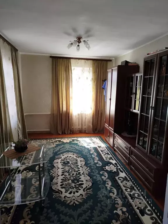 Дом в Крым, Черноморский район, Медведевское с/пос, с. Медведево ул. ... - Фото 1