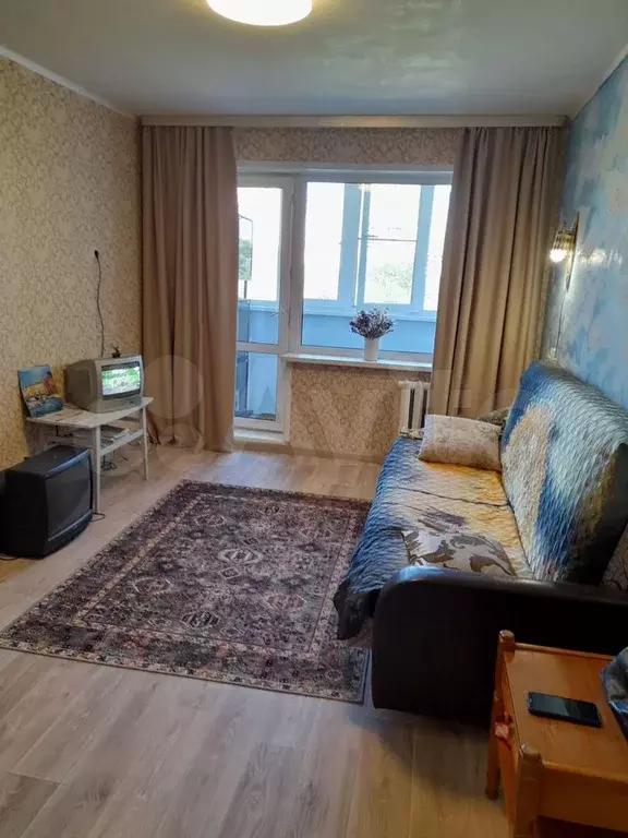 Комната 24 м в 3-к., 3/5 эт. - Фото 0