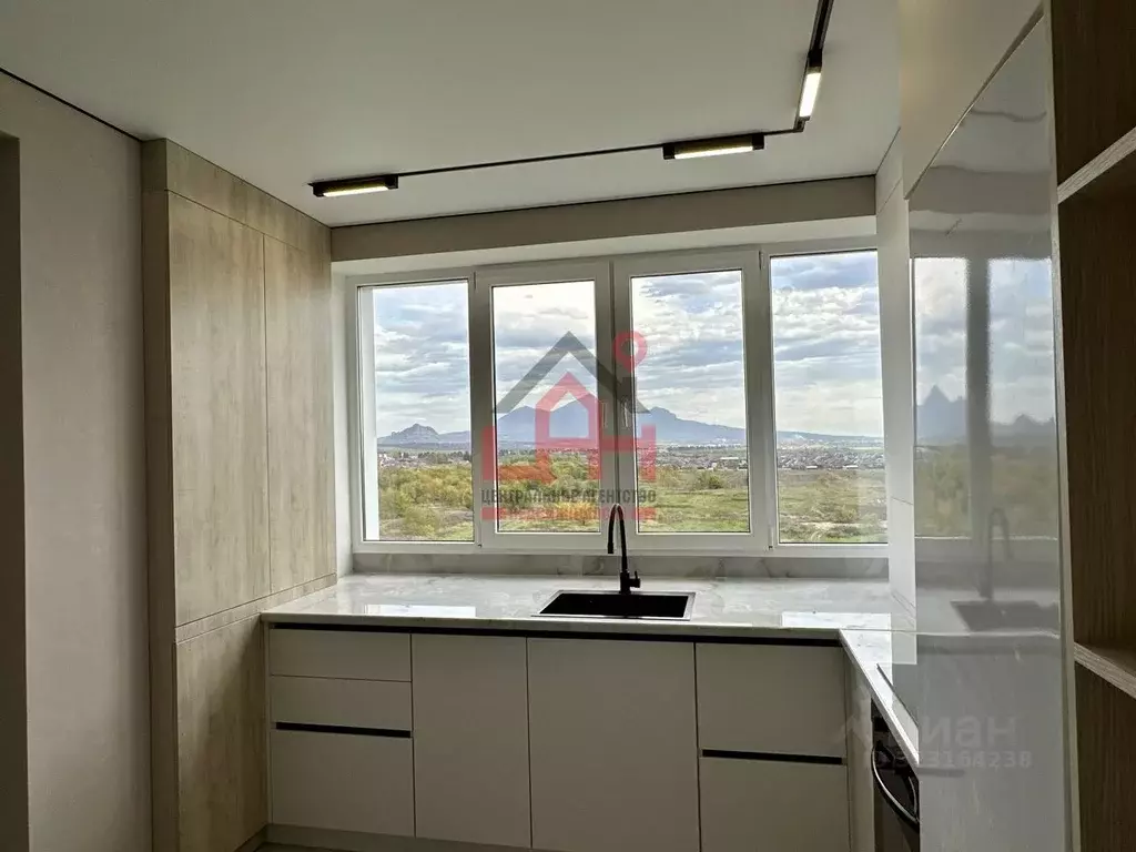 2-к кв. Ставропольский край, Ессентуки Никольская ул., 21к5 (61.0 м) - Фото 2