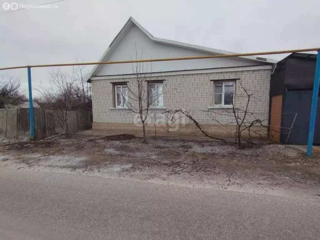 Дом в село Погореловка, Пролетарская улица (98 м) - Фото 2