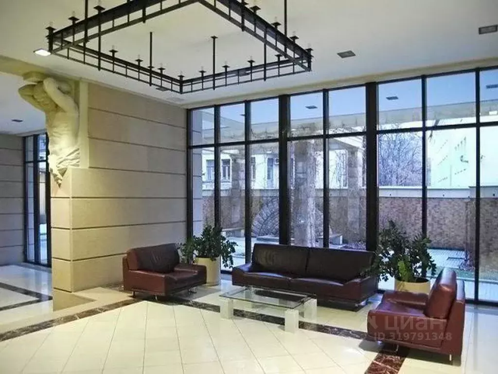 Квартира, 5 и более комнат, 245.6 м - Фото 1