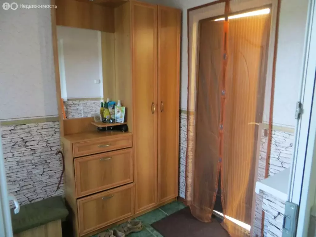 Дом в село Александровка, Октябрьская улица (95 м) - Фото 2