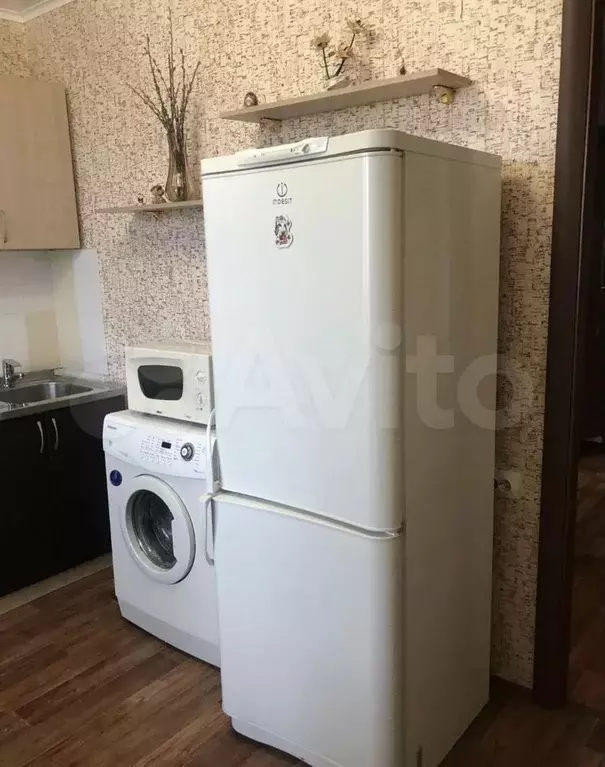 1-к. квартира, 43 м, 8/10 эт. - Фото 1