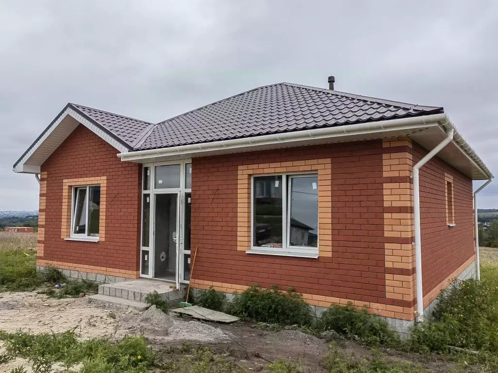 Дом в Белгородская область, Белгородский район, Пушкарское с/пос, с. ... - Фото 1