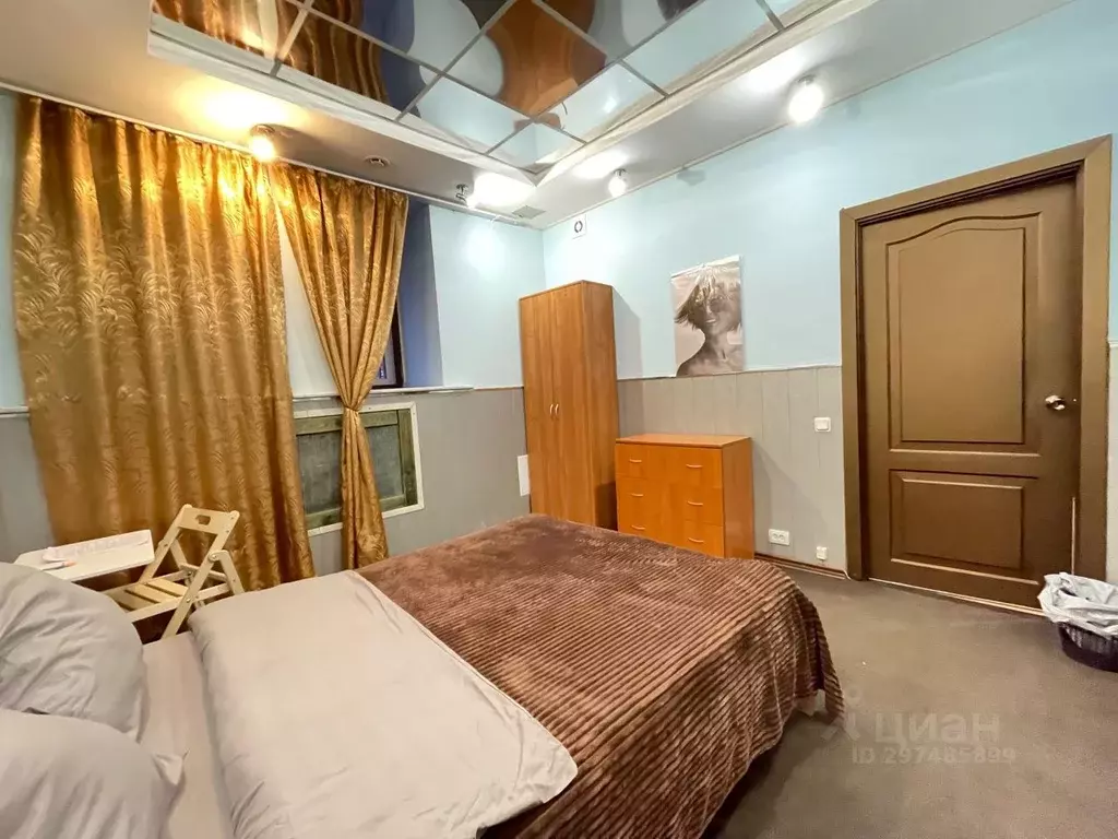 Комната Санкт-Петербург Большой Казачий пер., 6 (12.0 м) - Фото 1