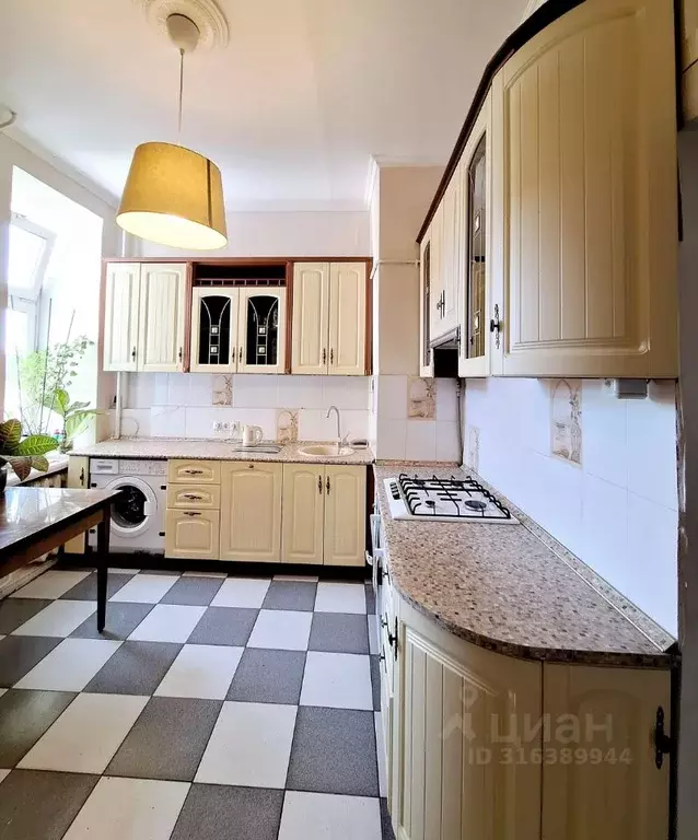 3-к кв. Москва ул. Дмитрия Ульянова, 4К2 (100.0 м) - Фото 0