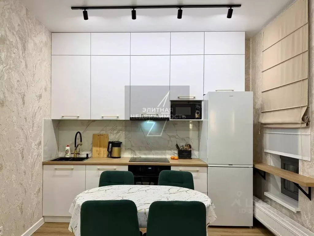 1-к кв. Татарстан, Казань ул. Алексея Козина, 8 (36.0 м) - Фото 2