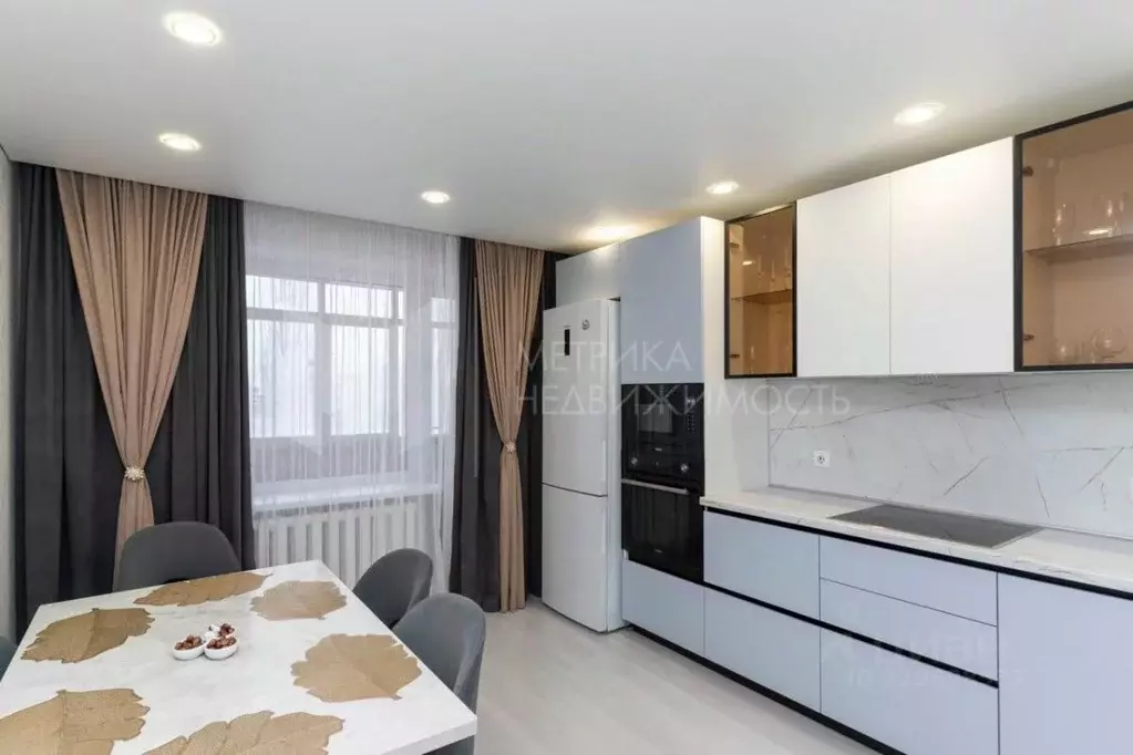 3-к кв. Тюменская область, Тюмень ул. Пермякова, 65 (75.4 м) - Фото 1