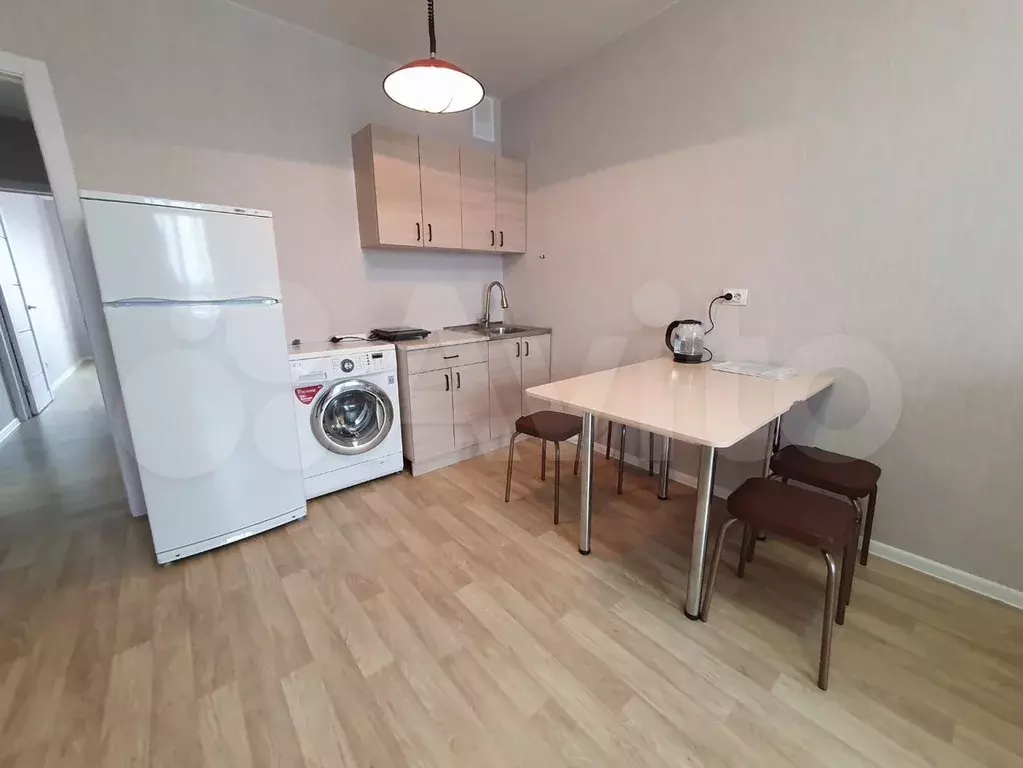2-к. квартира, 42 м, 10/12 эт. - Фото 0