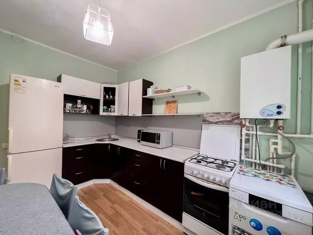 Дом в Оренбургская область, Оренбург ул. Абдрашитова, 96 (90 м) - Фото 1